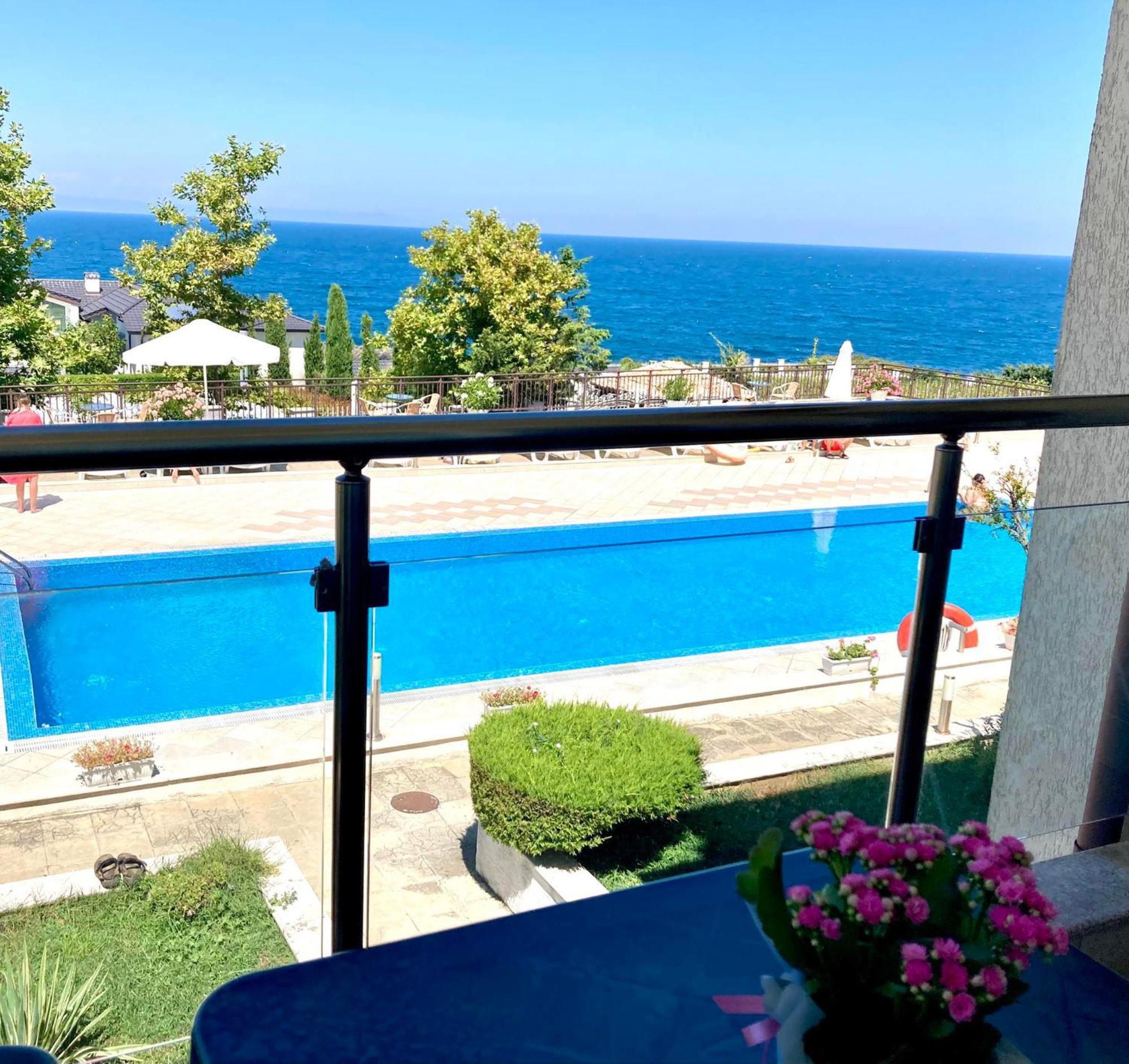 Apolon Complex Aparthotel Sozopol Buitenkant foto