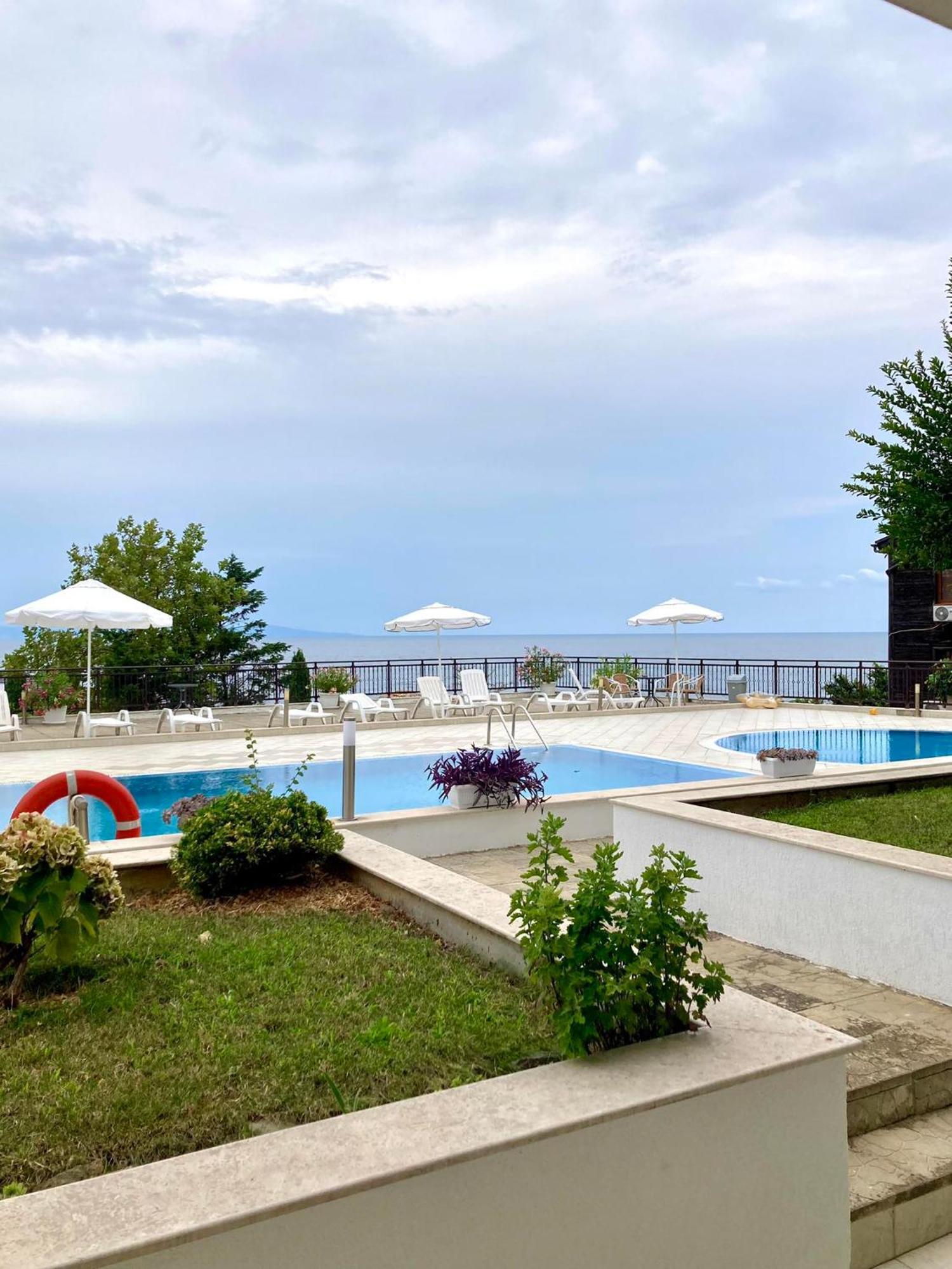 Apolon Complex Aparthotel Sozopol Buitenkant foto
